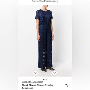 Diane Von Furstenberg elegant checkered, overlay Navy jumpsuit! Size 8 Medium